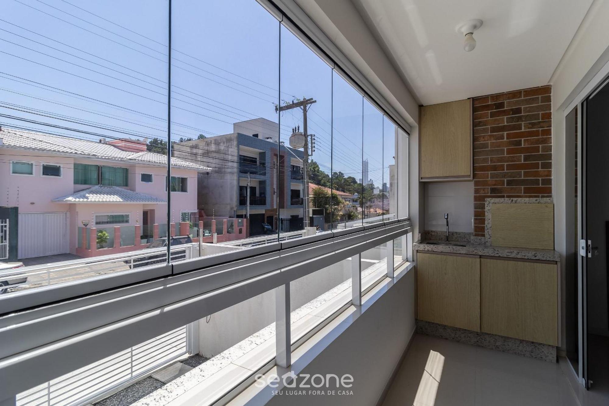 Apto C/ Varanda Loc. Privilegiada Em Bc Bfh0101 Apartamento Balneario Camboriu