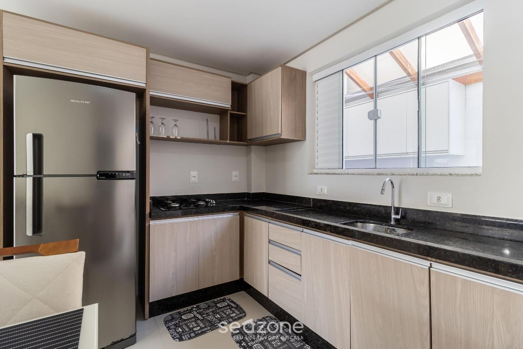 Apto C/ Varanda Loc. Privilegiada Em Bc Bfh0101 Apartamento *
